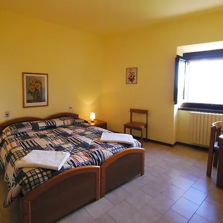 Villa Santa Maria Dell'Arco - Centro Oreb Cazzago San Martino Habitación foto